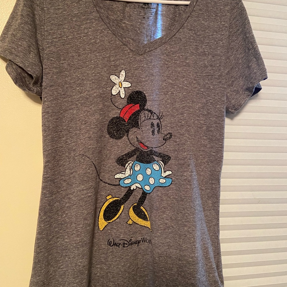 Disney Gray and Red Minnie Mouse Short Sleeve Tee
